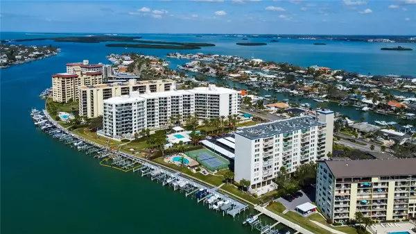 Clearwater Beach, FL 33767,660 ISLAND WAY #202