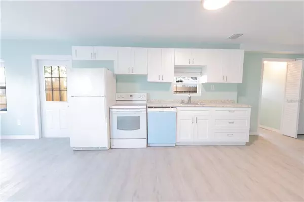 Clearwater, FL 33756,715 WYATT ST