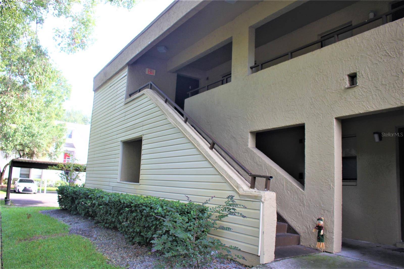 Tampa, FL 33617,4983 PURITAN CIR #524