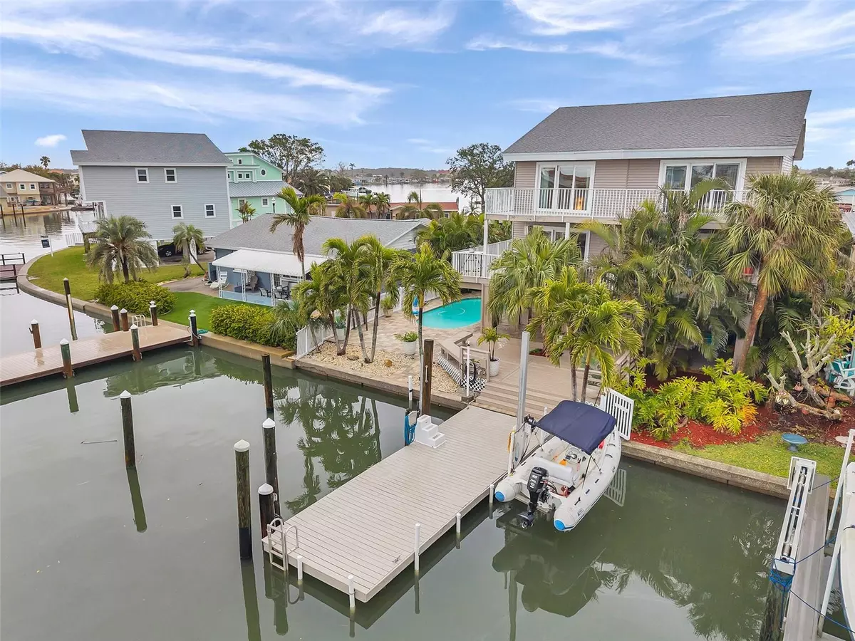Redington Shores, FL 33708,17404 1ST ST E
