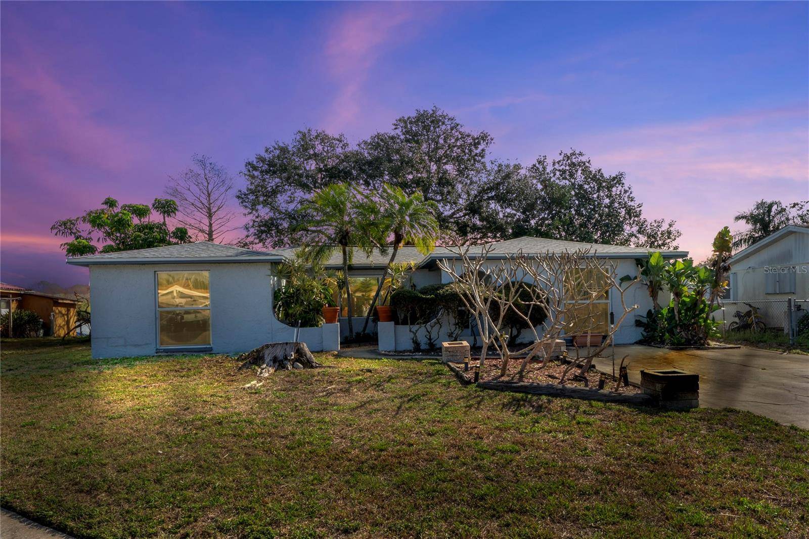 Holiday, FL 34691,1214 STOVER CT