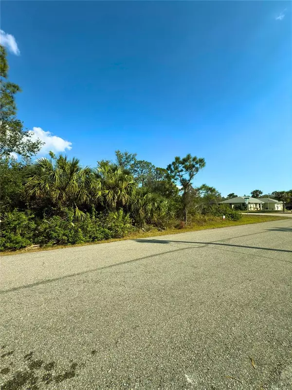 Port Charlotte, FL 33948,17306 QUINCY AVE
