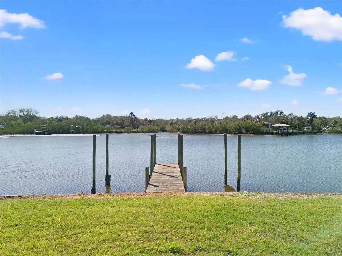 Gibsonton, FL 33534,8603 MAGNOLIA ST
