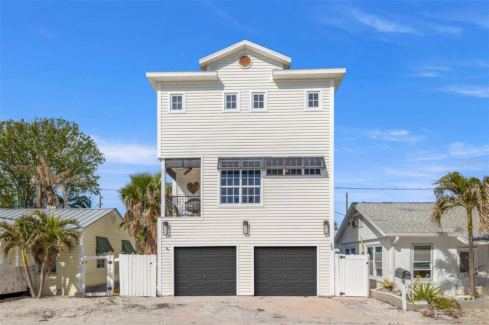 30 80TH TER, Treasure Island, FL 33706