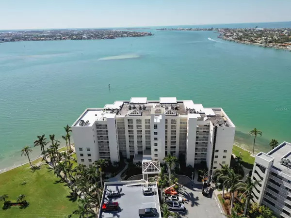 St Petersburg, FL 33715,6105 BAHIA DEL MAR CIR S #682