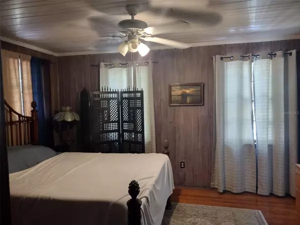 Sarasota, FL 34234,1044 VIRGINIA DR