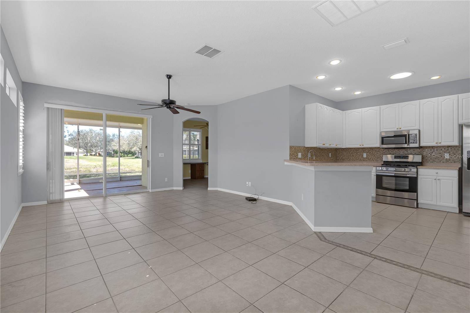 Sun City Center, FL 33573,1205 HUNTINGTON GREENS DR