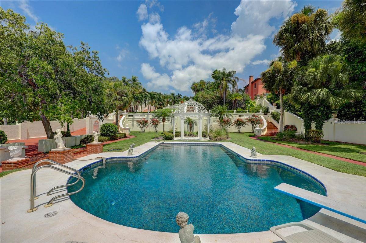Clearwater, FL 33756,820 DRUID RD S
