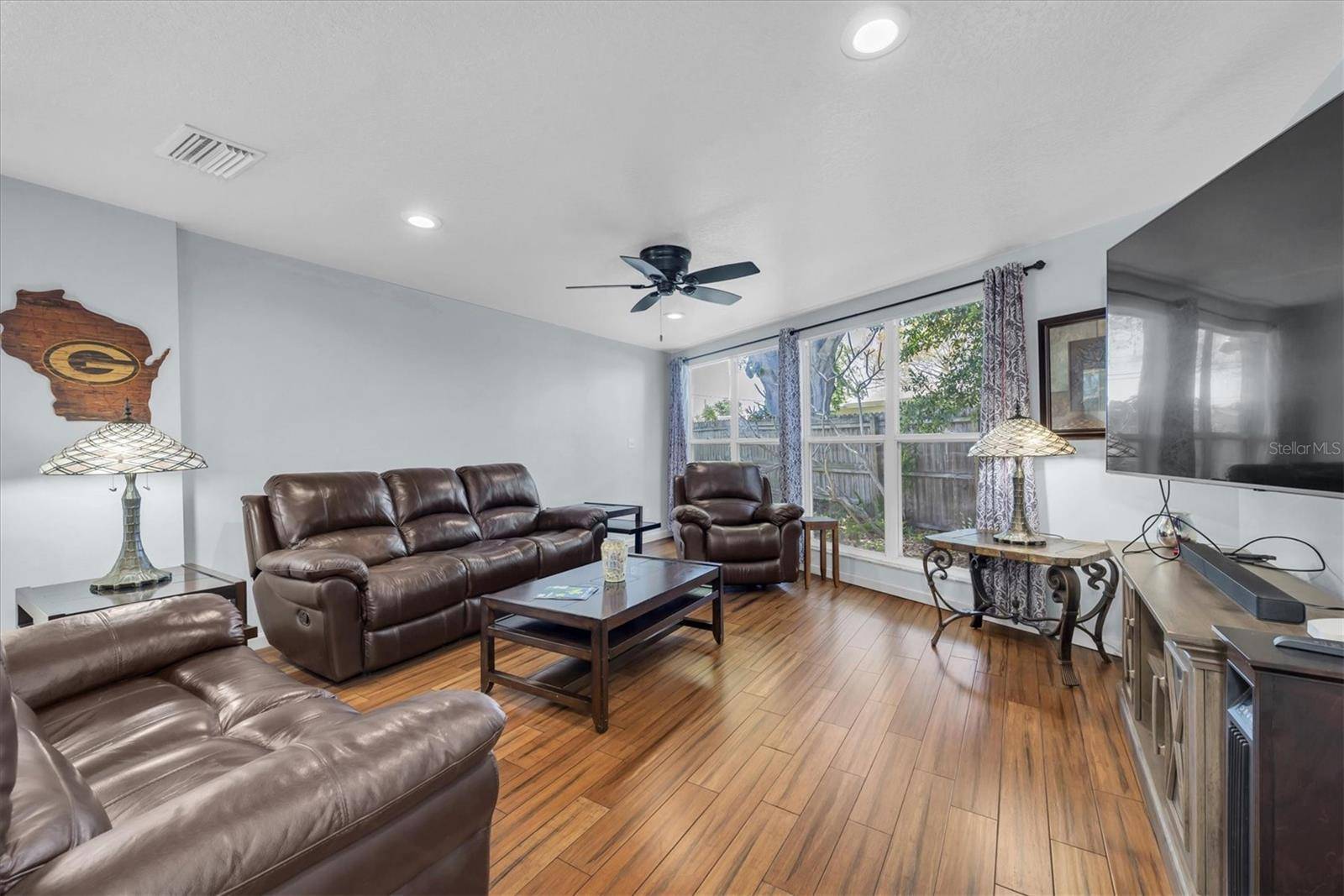 Seminole, FL 33772,11980 VALENCIA CT