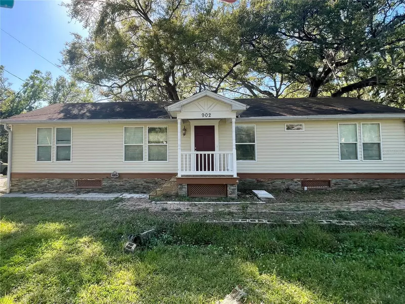 902 ESTELLE AVE, Brandon, FL 33511