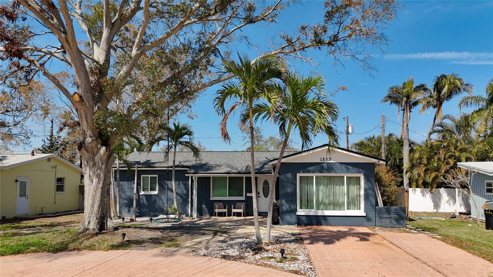 1859 OKLAHOMA AVE NE, St Petersburg, FL 33703