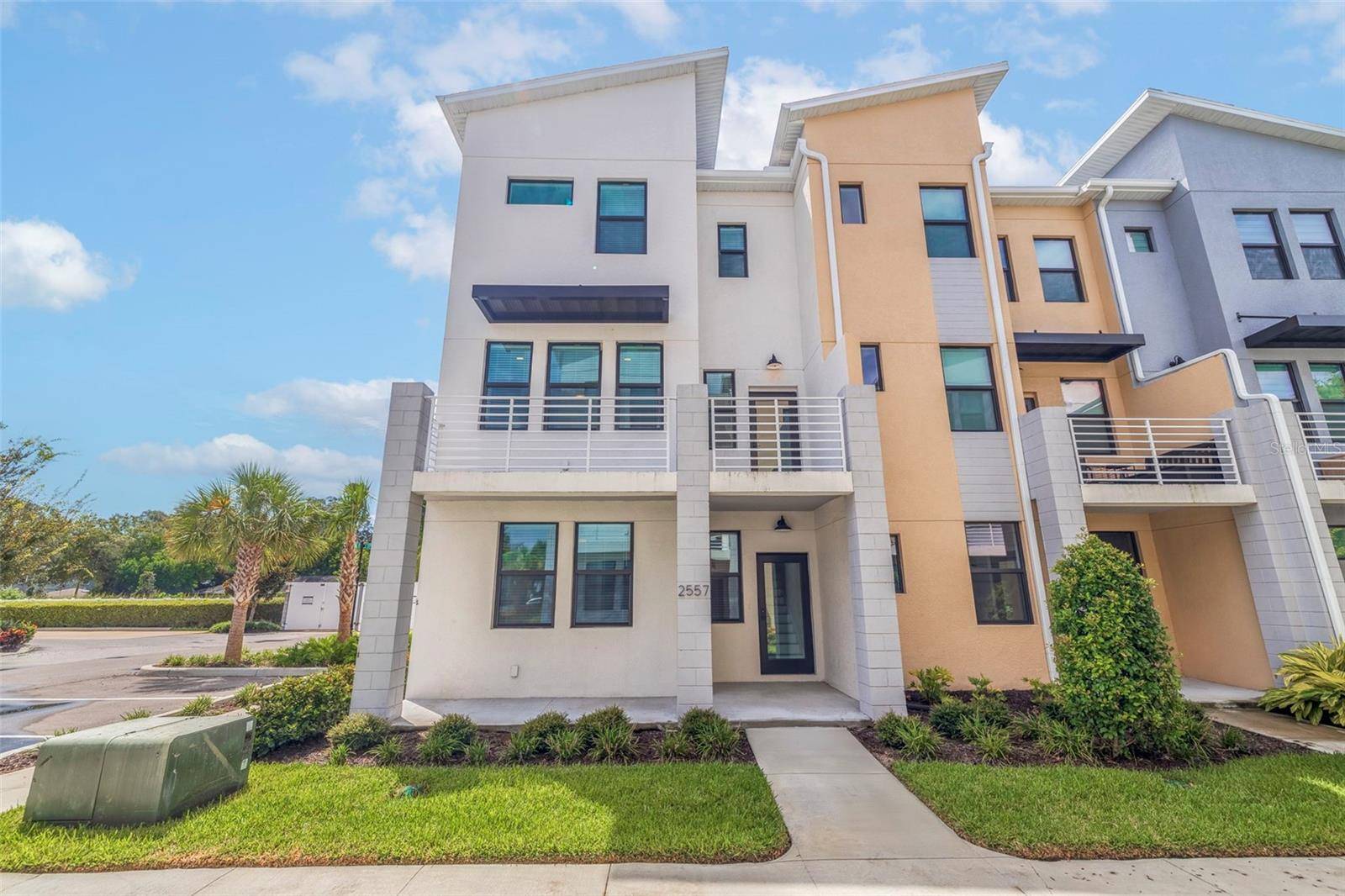 2557 11TH PL N, St Petersburg, FL 33713