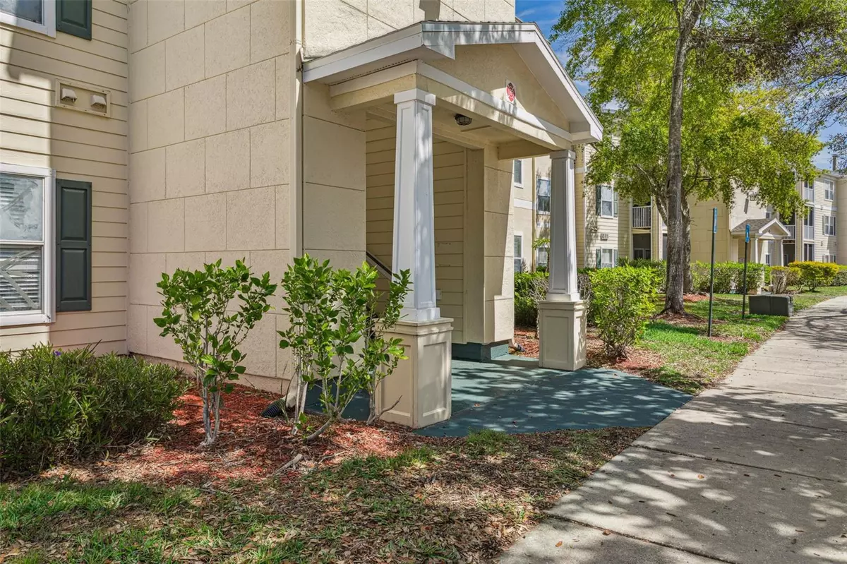 Tampa, FL 33647,18445 BRIDLE CLUB DR