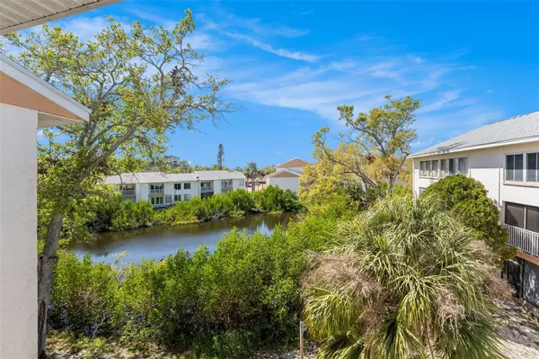 St Petersburg, FL 33702,9960 5TH ST. N. #304