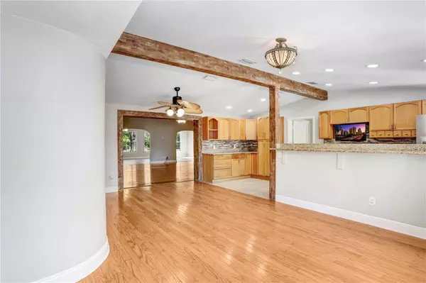Lutz, FL 33548,19531 DEER LAKE RD