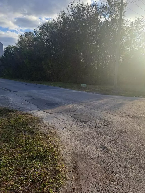 20TH ST, Zephyrhills, FL 33542