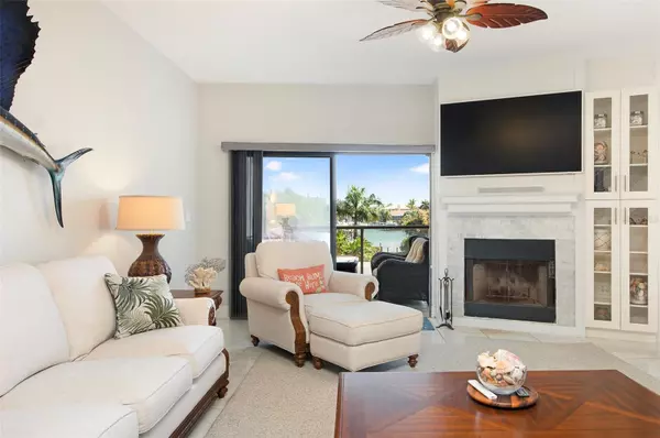 St Petersburg, FL 33715,557 PINELLAS BAYWAY S #114