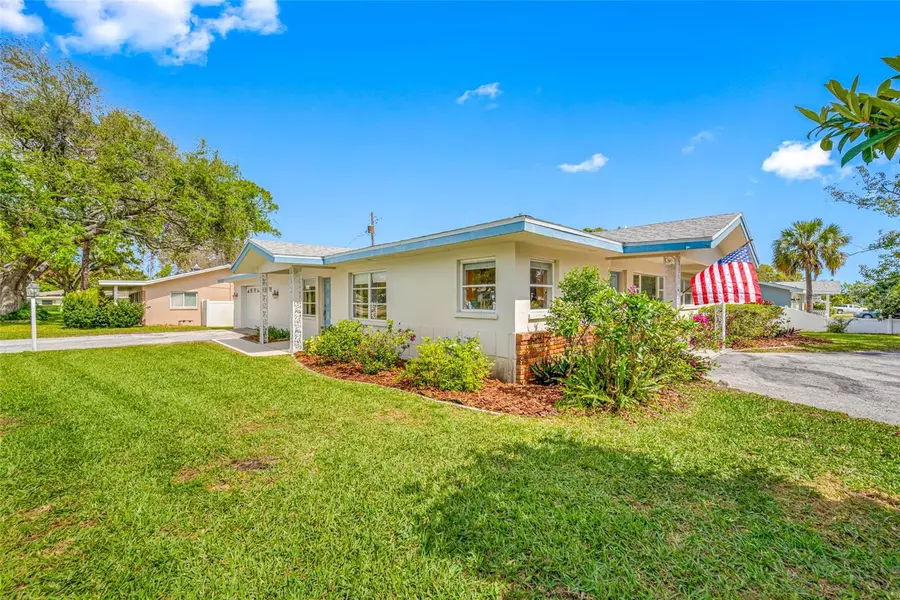 11601 86TH AVE, Seminole, FL 33772