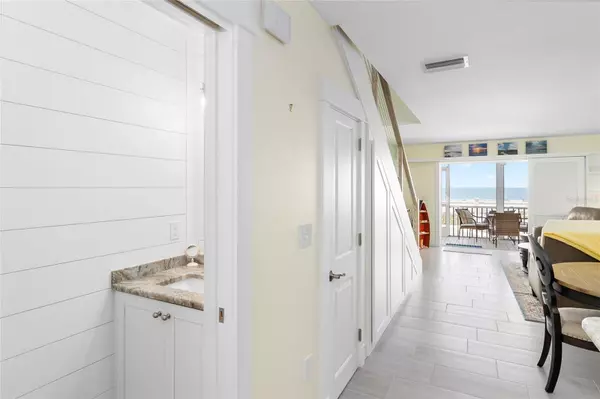 Boca Grande, FL 33921,460 GULF BLVD #4