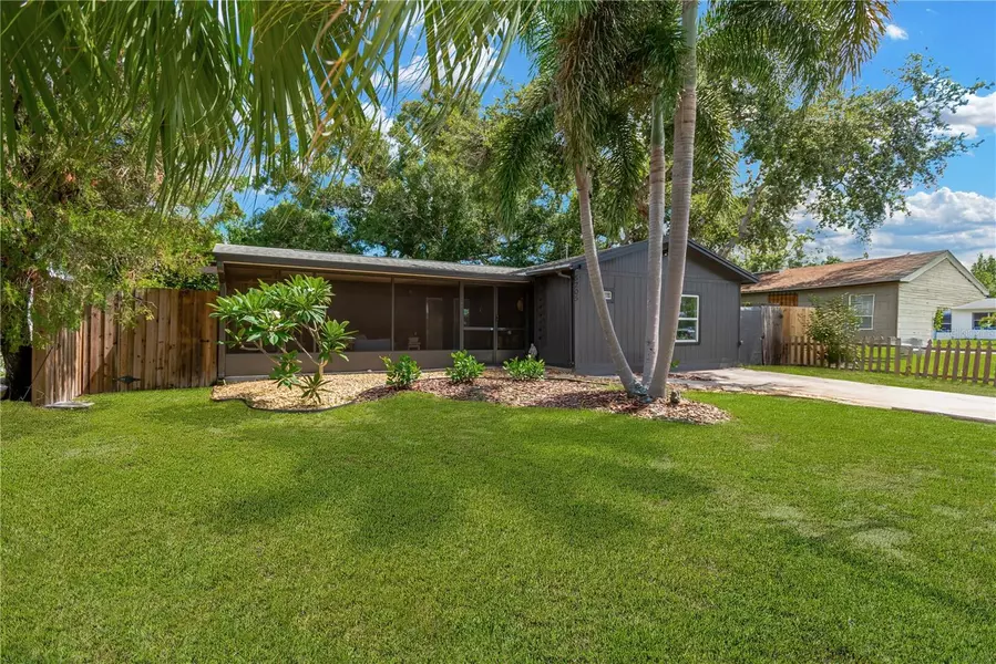 5205 13TH AVE S, Gulfport, FL 33707