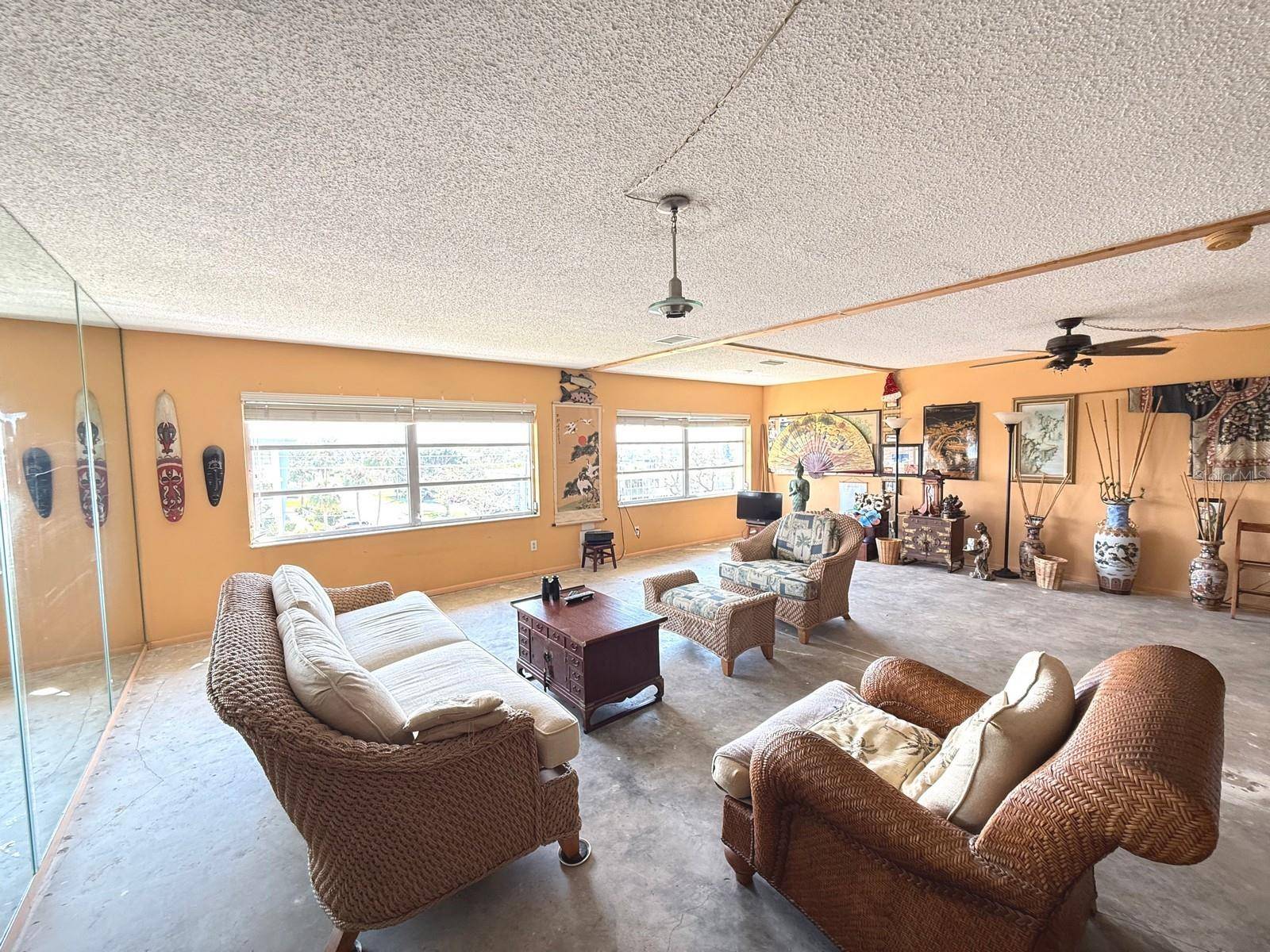 Belleair Bluffs, FL 33770,100 BLUFF VIEW DR #417A