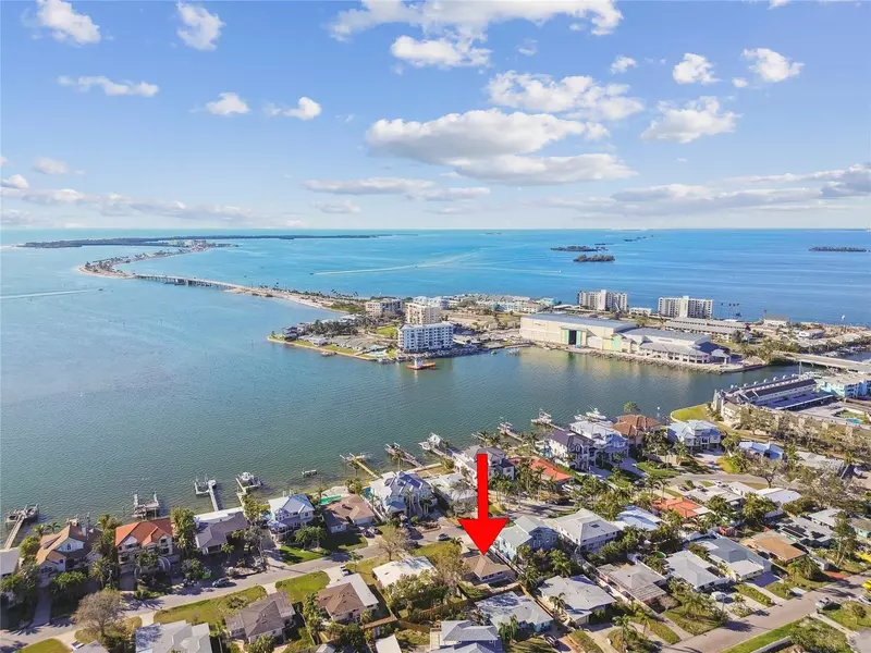 2451 BAYWOOD DR W, Dunedin, FL 34698