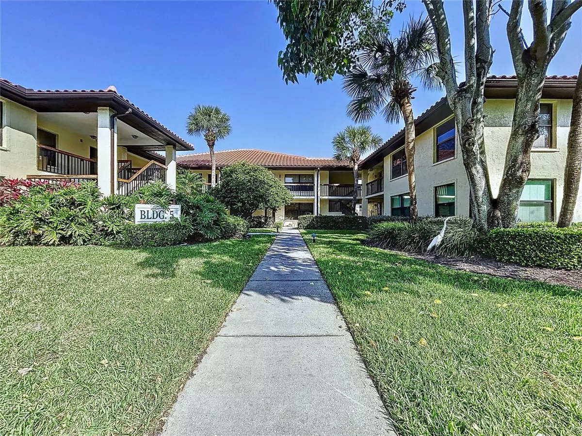 Clearwater, FL 33761,513 HAMMOCK PINE BLVD