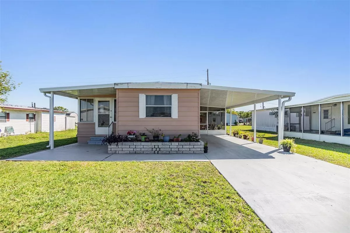Zephyrhills, FL 33542,37246 EILEEN AVE