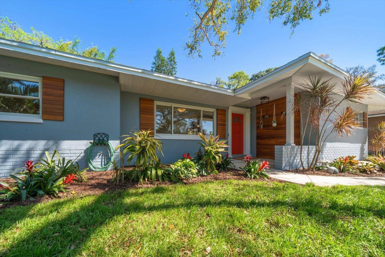 Largo, FL 33770,1220 PARKVIEW LN