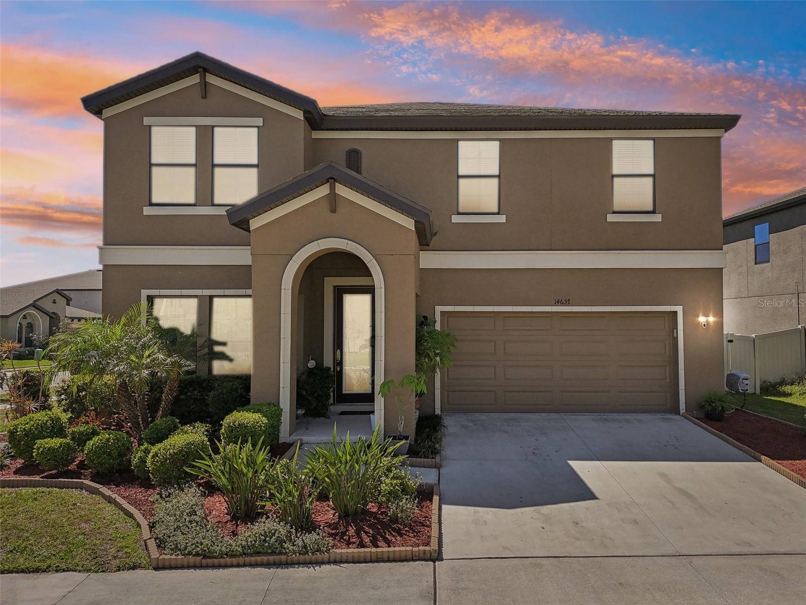 Lithia, FL 33547,14637 RED CASTLE AVE