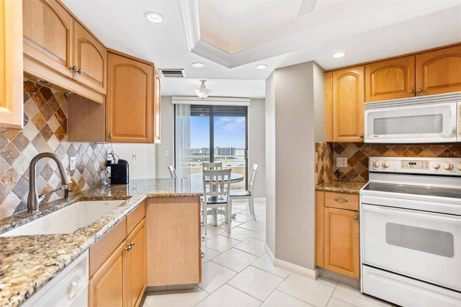 St Petersburg, FL 33707,5950 PELICAN BAY PLZ S #2E