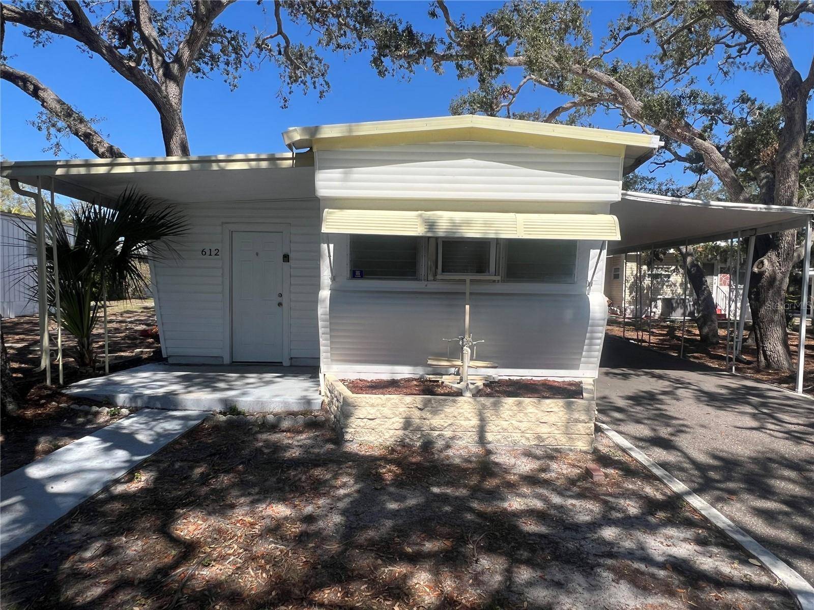 20000 US HIGHWAY 19 N #612, Clearwater, FL 33764