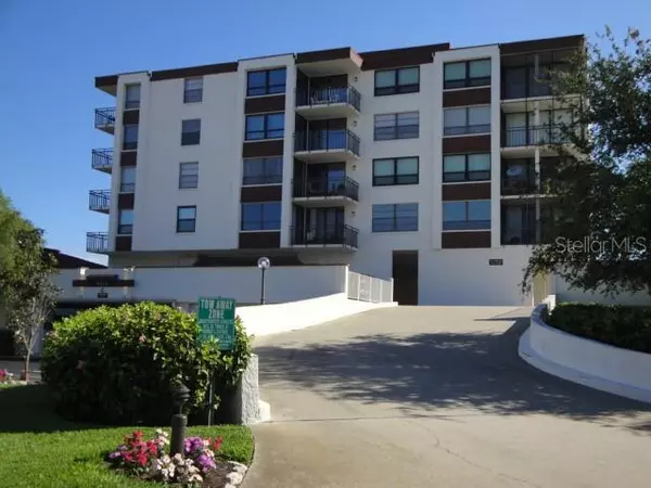 6177 SUN BLVD #606, St Petersburg, FL 33715