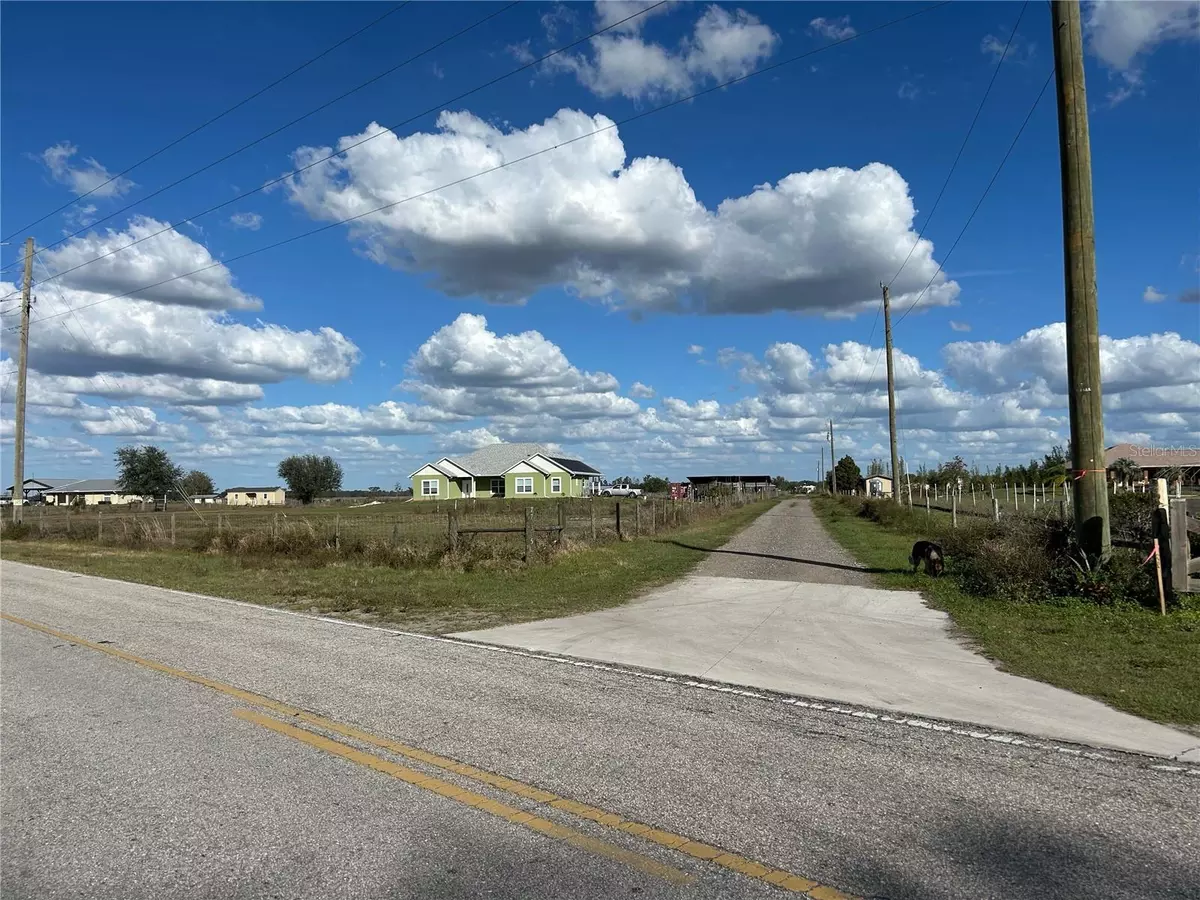 Myakka City, FL 34251,7735 WAUCHULA RD
