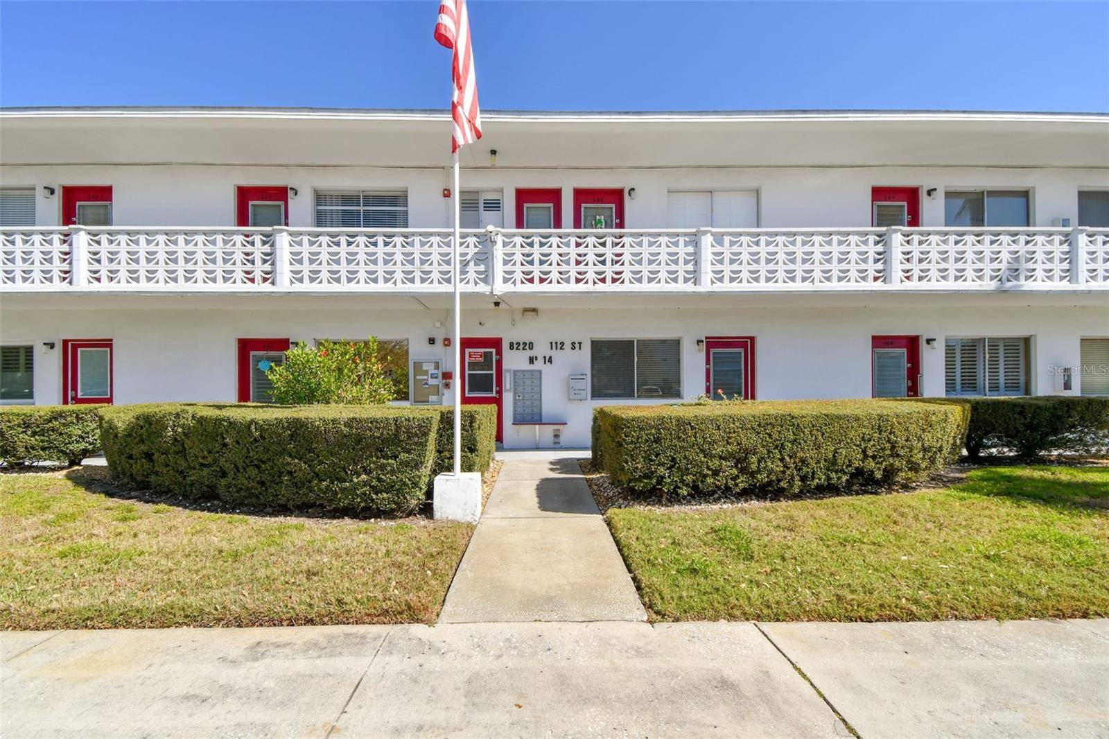 Seminole, FL 33772,8220 112TH ST N #206