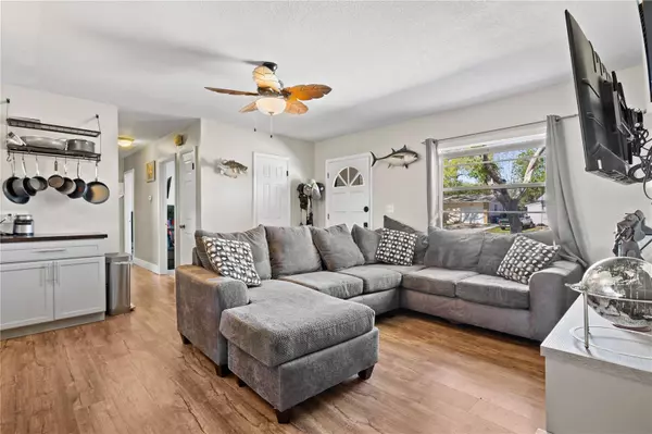 Seminole, FL 33772,11114 FREEDOM WAY