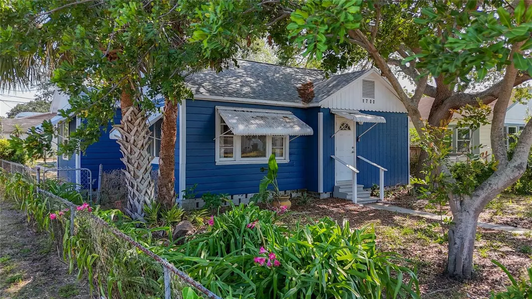 1700 30TH AVE N, St Petersburg, FL 33713