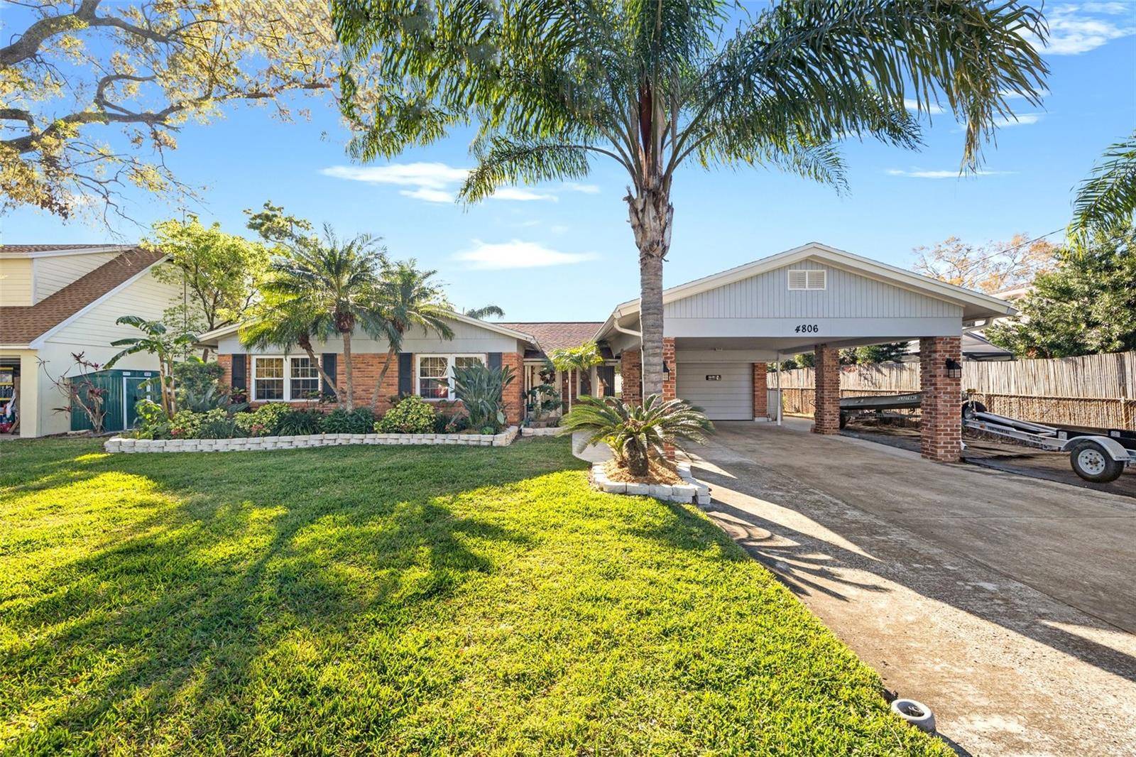 4806 BAY CREST DR, Tampa, FL 33615