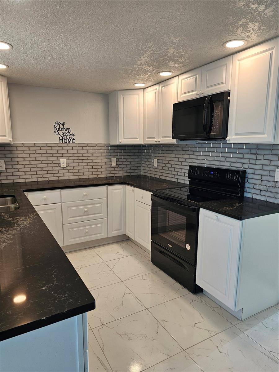 Port Richey, FL 34668,7425 ABALONE DR