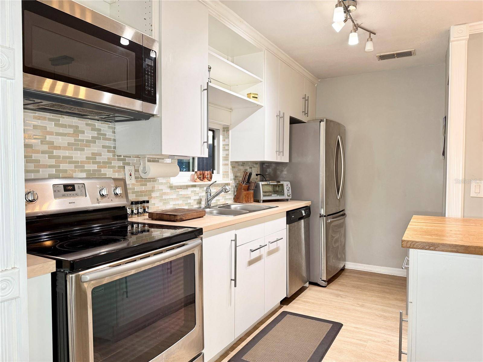 Temple Terrace, FL 33637,8711 PLUM LN