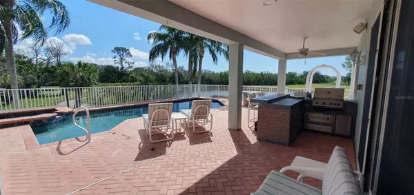 Seminole, FL 33777,7279 MAIDENCANE CT