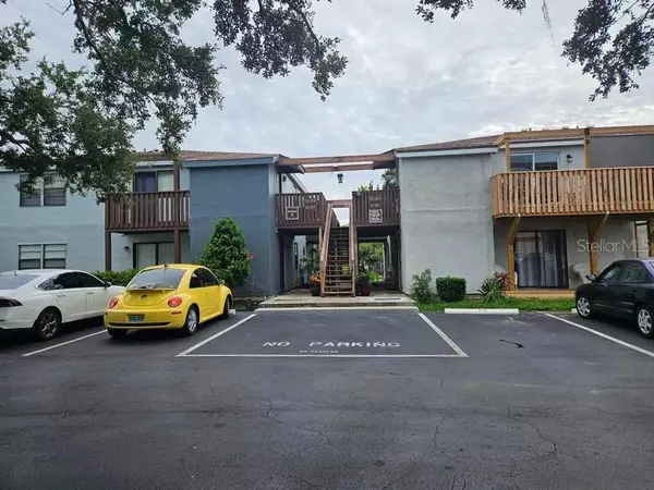 Bradenton, FL 34207,5026 WATER OAK DR #220