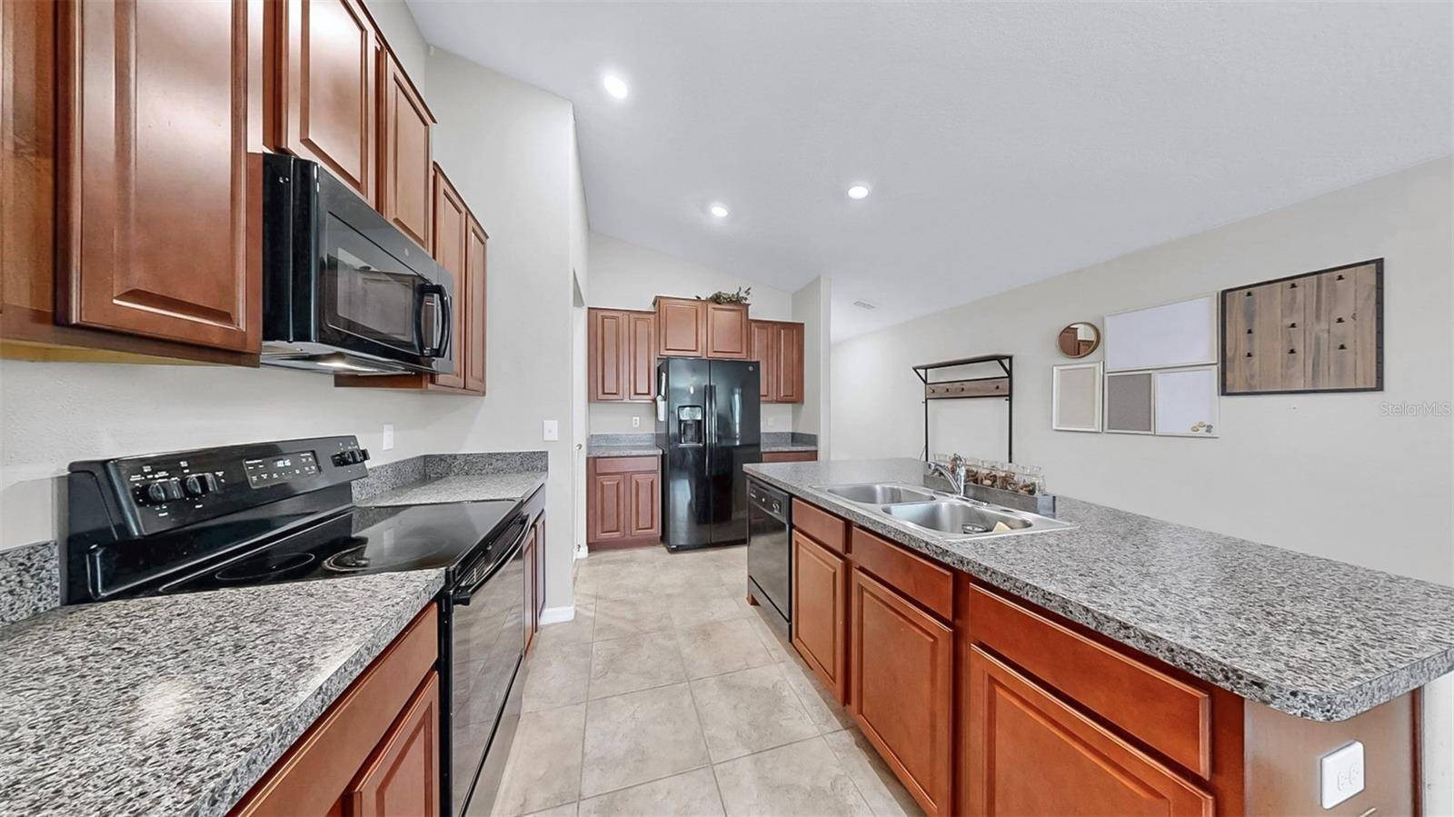 Riverview, FL 33578,10205 COOL WATERLILY AVE