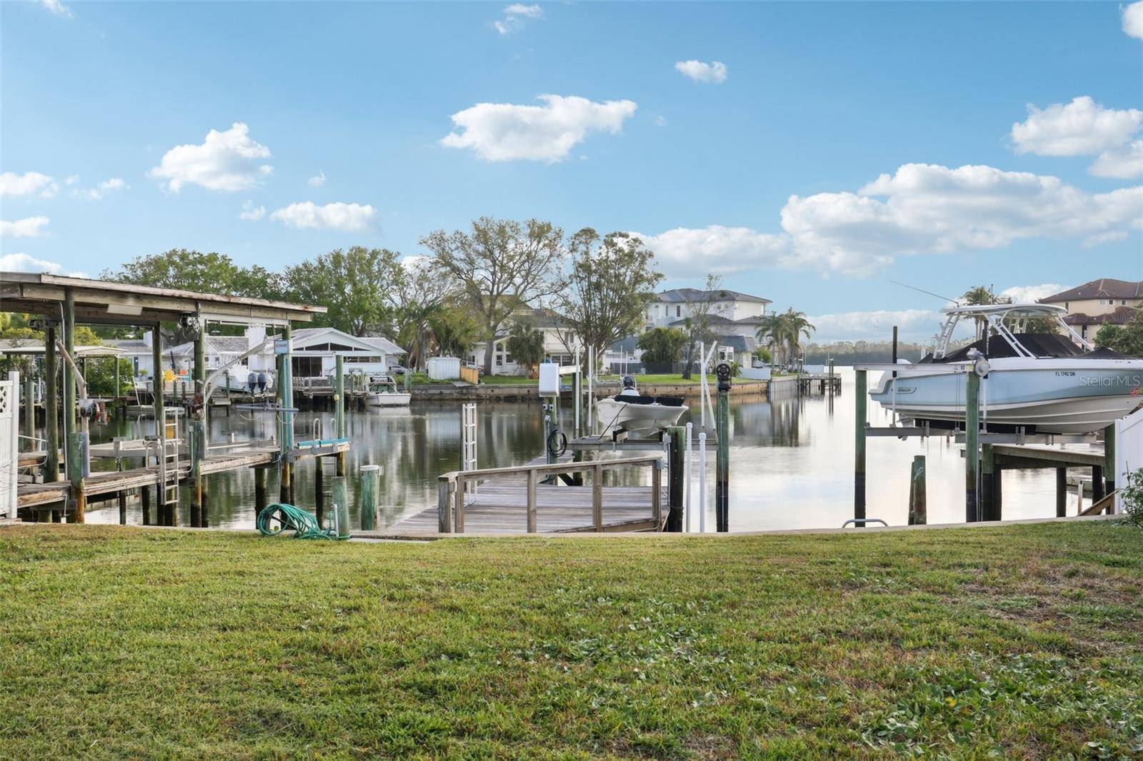 Palm Harbor, FL 34683,104 CARLYLE CIR