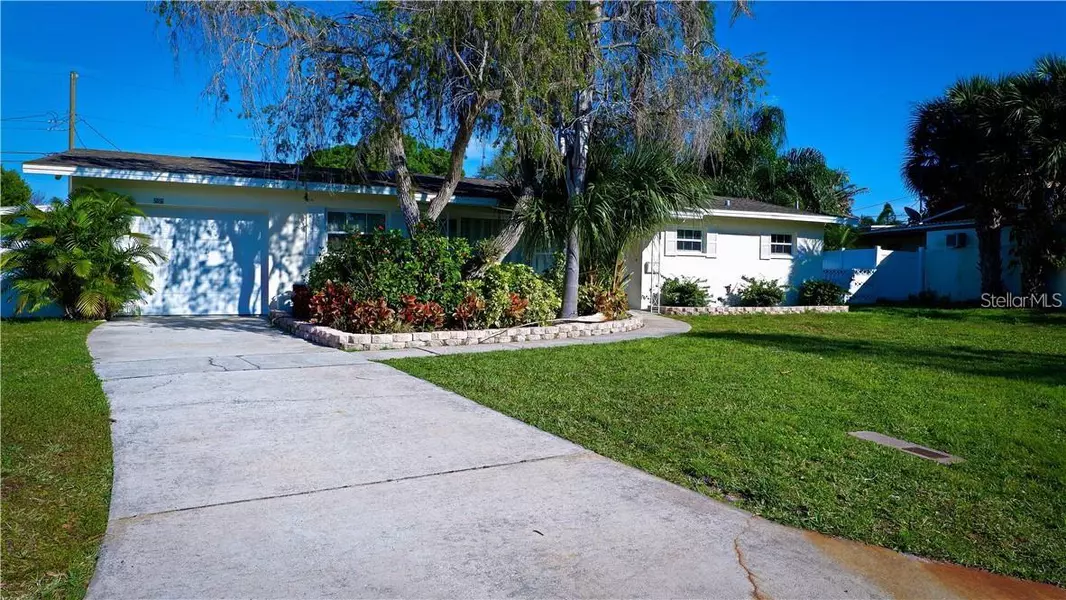 5056 42ND ST S, St Petersburg, FL 33711