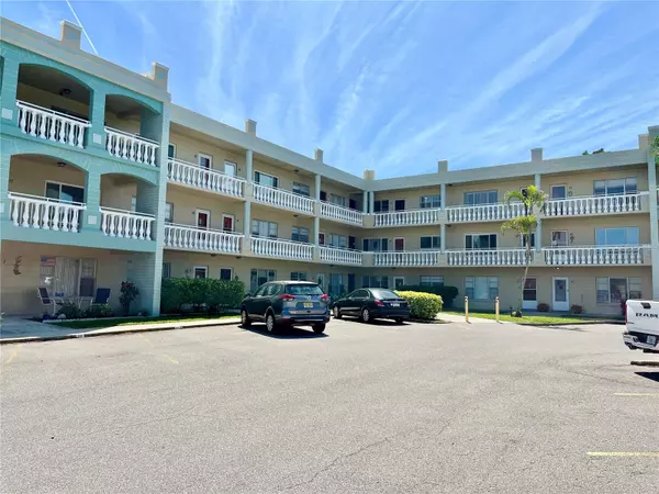 2331 FINLANDIA LN #43, Clearwater, FL 33763