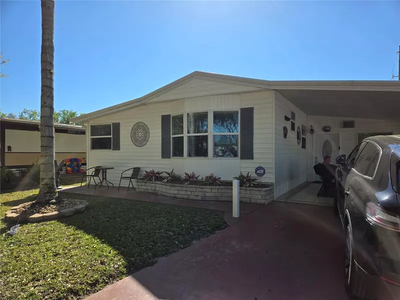 6253 PARKSEND LN, Zephyrhills, FL 33542