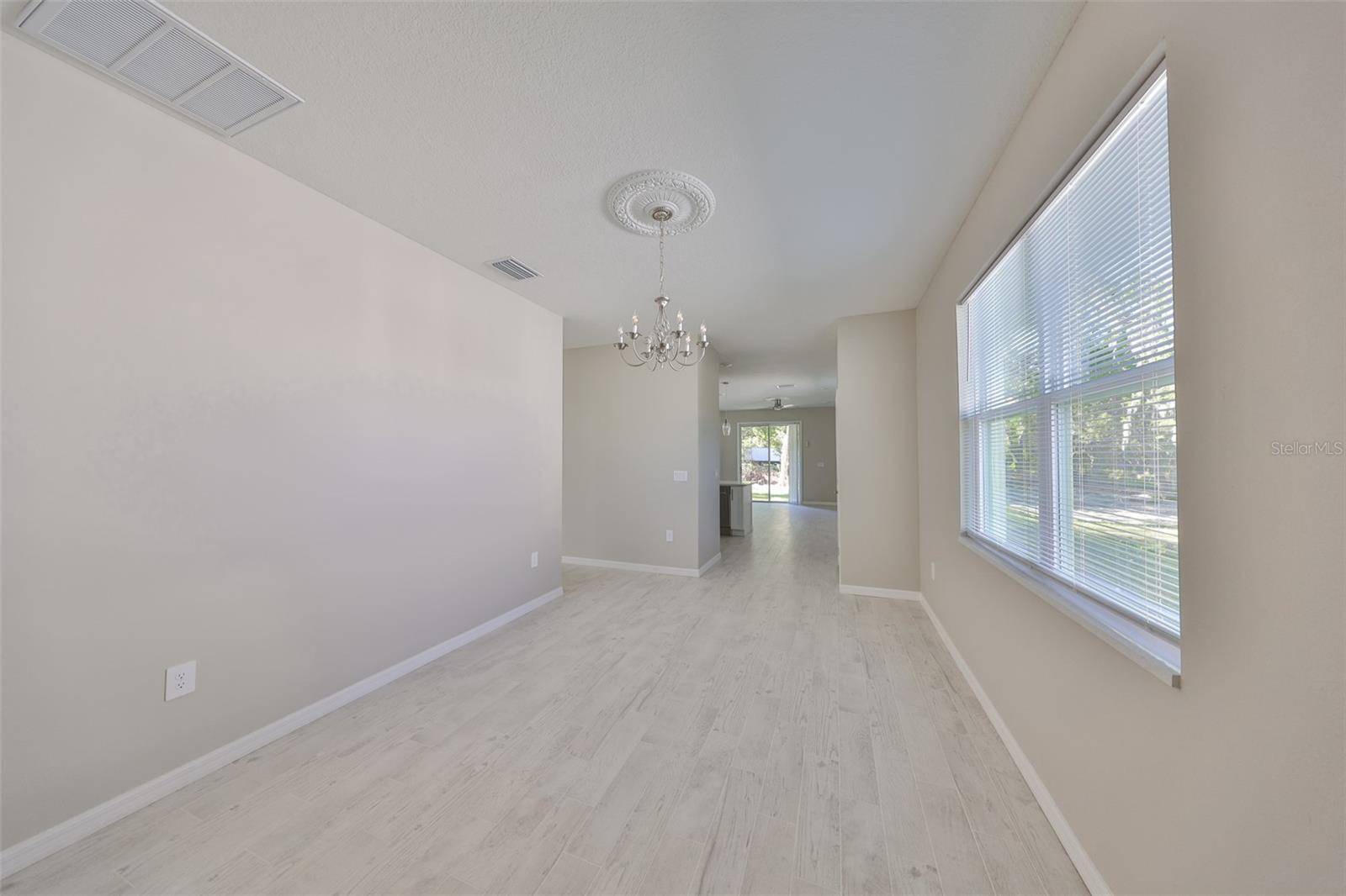 Plant City, FL 33563,2807 W GRANFIELD AVE