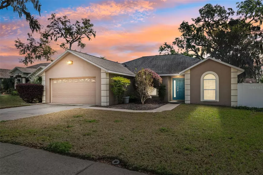 2329 TOWERING OAKS CIR, Seffner, FL 33584