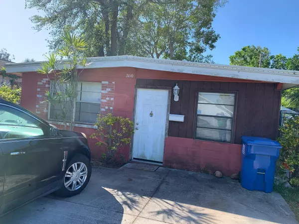 St Petersburg, FL 33712,2110 OAKLEY AVE S